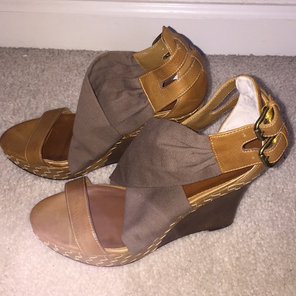 61/2  fabric upper leather sole - Picture 2 of 4